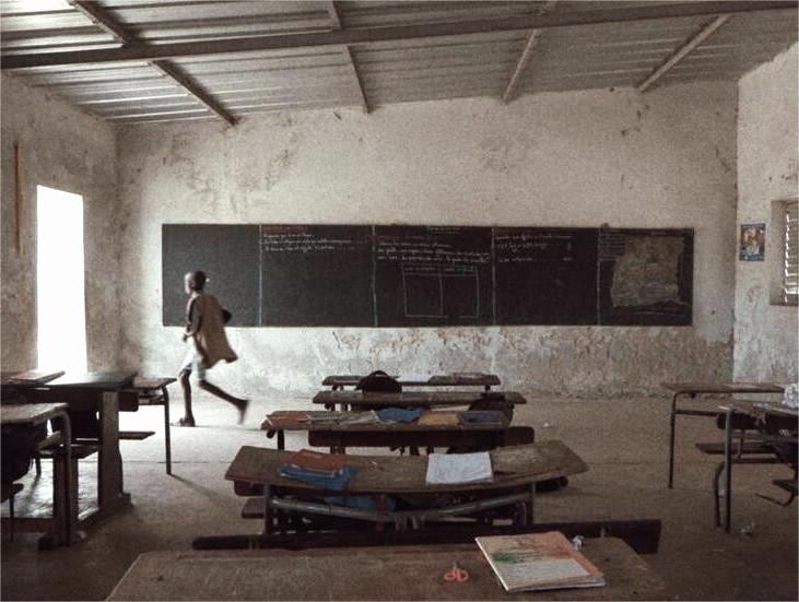 Gomaespuma corre Escuela Para Todos