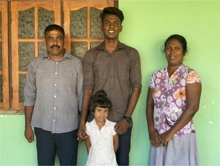 Gomaespuma Becas 4 Sri Lanka